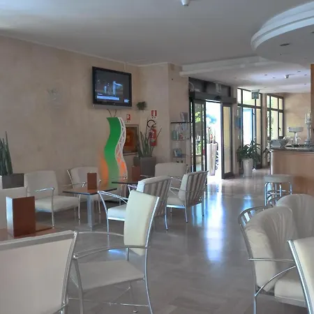 Apollo 4* Milano Marittima