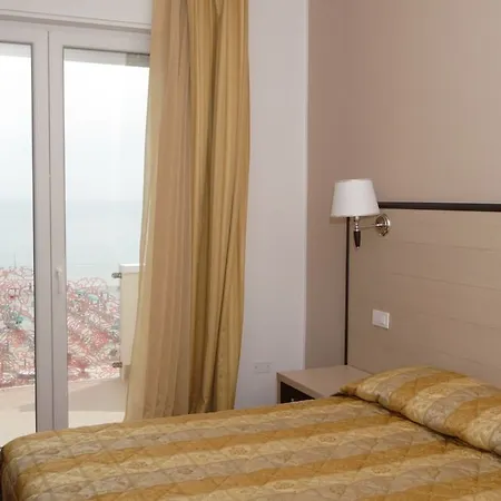 Apollo Szálloda Milano Marittima